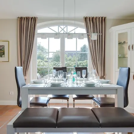 Smeelwai App 1 Nyaraló